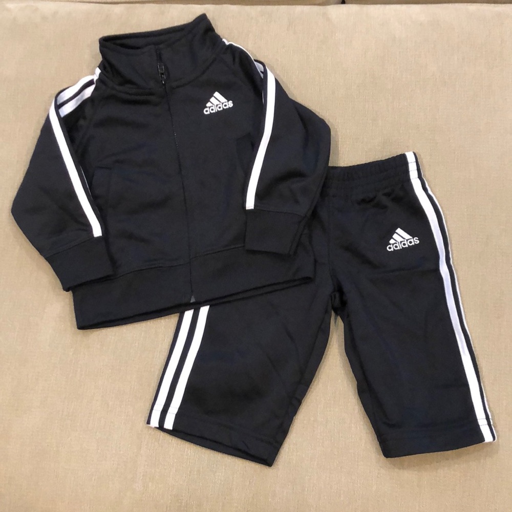 Adidas sweatsuit
